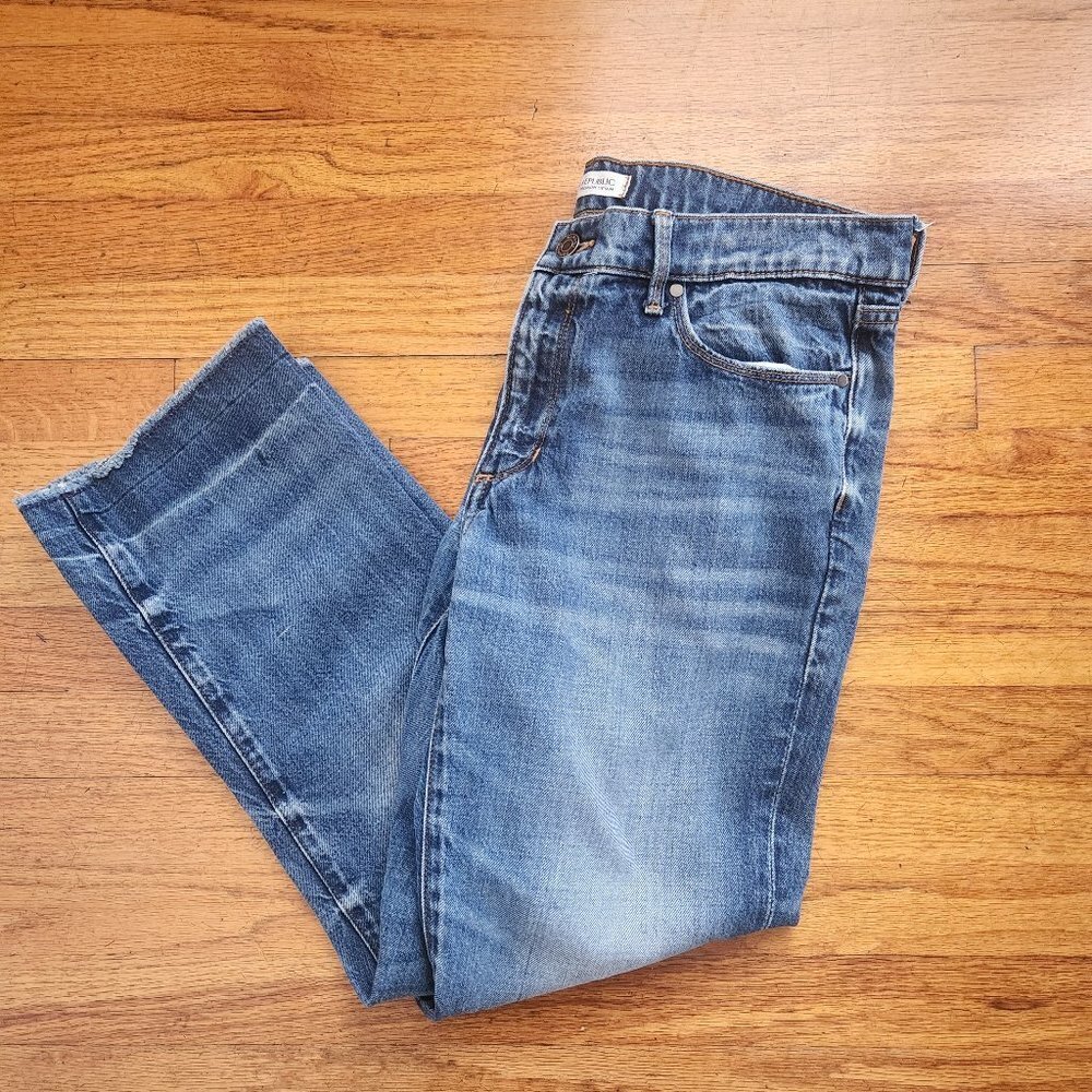 Banana Republic Medium Wash Cropped Jeans Sz 29